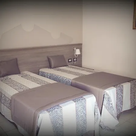 מלון I Pini לידו די פומפוזה